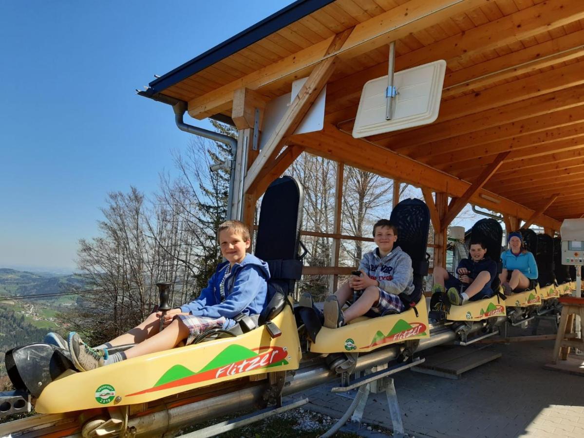 Landhotel Gruenberg Am See Gmunden Extérieur photo